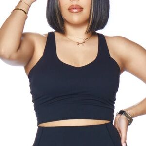 Ilus Label Enhanced Chic Black Sports Bra